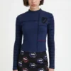 Arty geripptes T-Shirt mit Volants