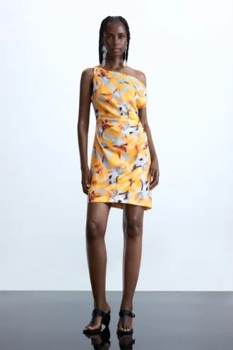 Asymmetrisches Blumenkleid