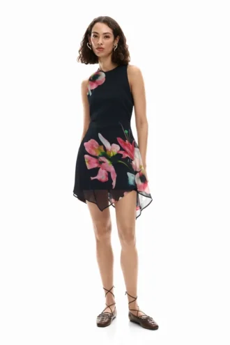 Asymmetrisches Blumenkleid