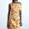 Asymmetrisches Blumenkleid