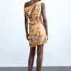 Asymmetrisches Blumenkleid