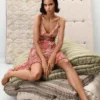 Asymmetrisches Kleid Asymmetrisches Kleid
