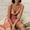 Asymmetrisches Kleid Asymmetrisches Kleid