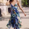 Asymmetrisches Kleid mit Print