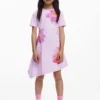 Asymmetrisches kurzes Kleid Asymmetrisches kurzes Kleid