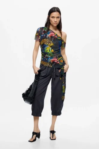 Asymmetrisches Lacorix-T-Shirt