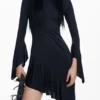 Asymmetrisches schwarzes Kleid von María Escote