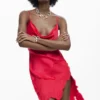 Asymmetrisches Slip-Kleid Asymmetrisches Slip-Kleid