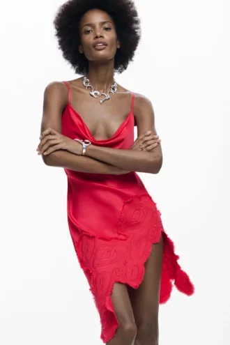 Asymmetrisches Slip-Kleid
