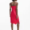 Asymmetrisches Slip-Kleid Asymmetrisches Slip-Kleid