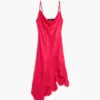 Asymmetrisches Slip-Kleid Asymmetrisches Slip-Kleid