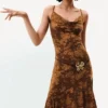 Asymmetrisches Trägerkleid