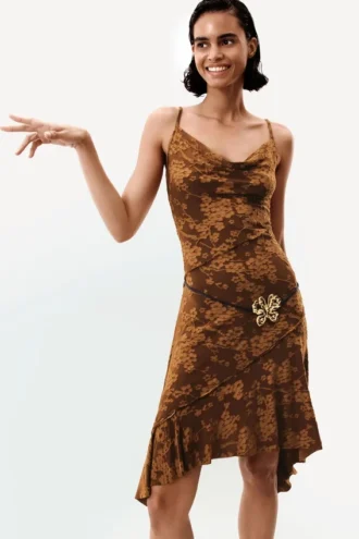 Asymmetrisches Trägerkleid
