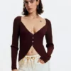 Ausgefranste Flare-Jeans Ausgefranste Flare-Jeans