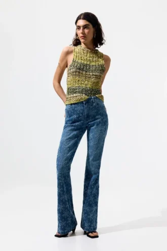 Ausgestellte Jeans-Hose