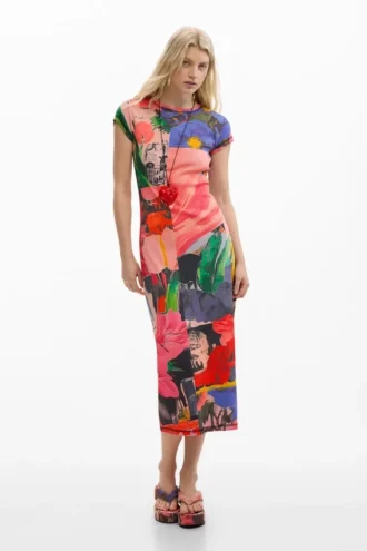 Bedrucktes, figurbetontes Kleid
