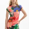 Bedrucktes, figurbetontes Kleid Bedrucktes, figurbetontes Kleid