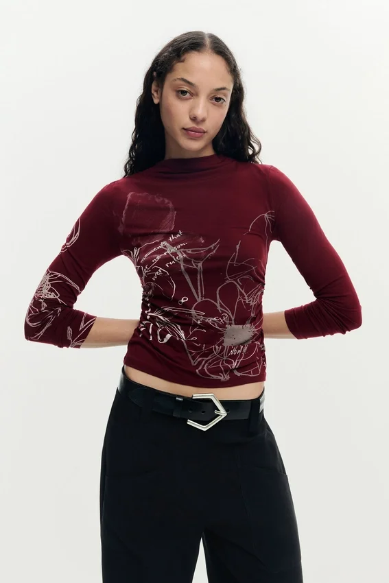 Bedrucktes Langarm-T-Shirt Bedrucktes Langarm-T-Shirt