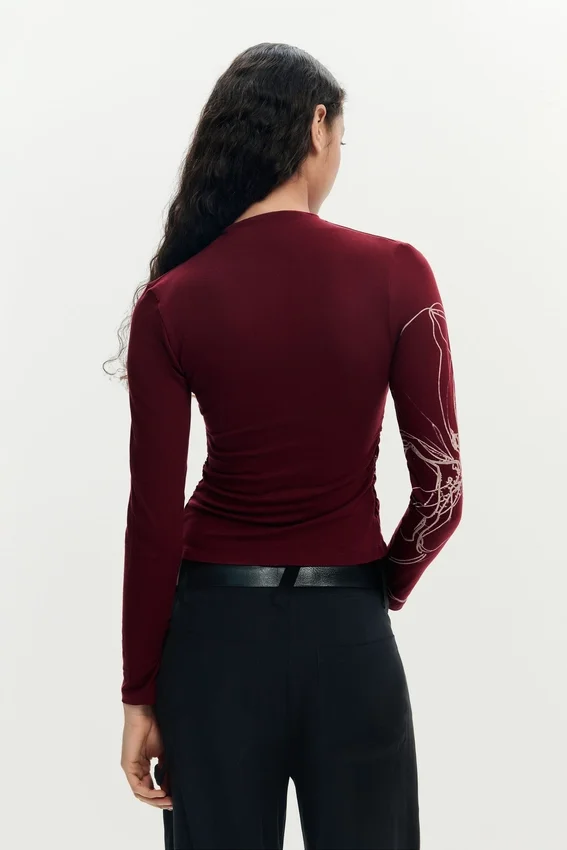 Bedrucktes Langarm-T-Shirt Bedrucktes Langarm-T-Shirt