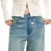Bestickte Jeans Bestickte Jeans