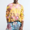 Besticktes bedrucktes T-Shirt
