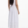 Besticktes langes Kleid