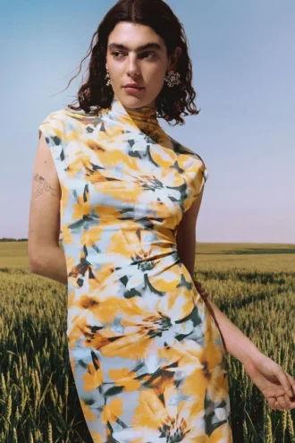 Blumen-Etuikleid