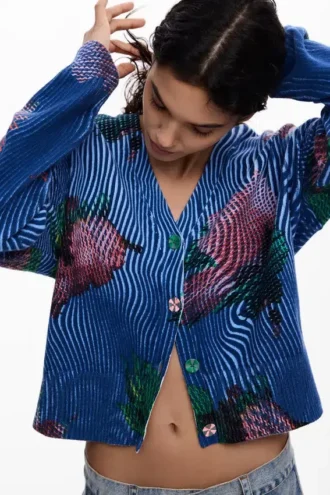 Blumiger Pullover