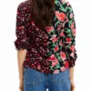 Blumiges Hemd mit Raffungen
