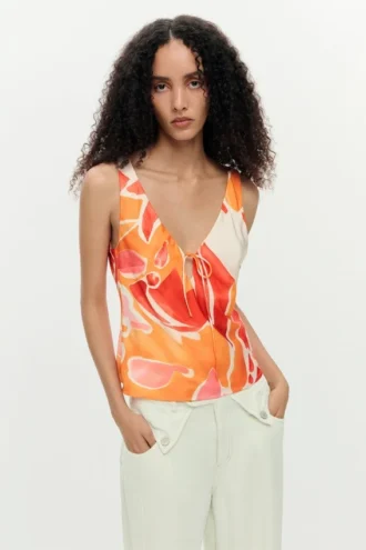 Bluse mit Blütenblatt-Trägern Bluse mit Blütenblatt-Trägern