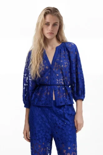 Bluse mit Cut-outs