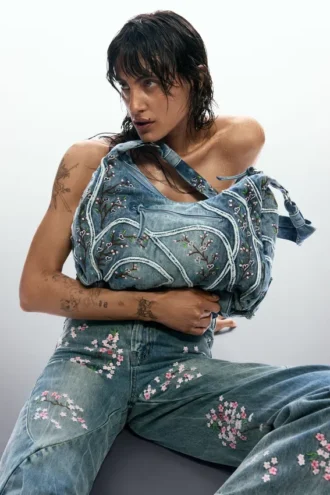 Denim-Tasche mit Schnallen