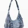 Denim-Tasche mit Schnallen