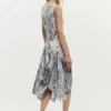 Drapiertes A-Linien-Kleid Drapiertes A-Linien-Kleid