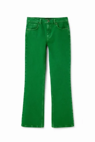 Einfarbige Flare-Jeans