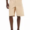 Einfarbige Shorts mit Taschen