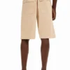 Einfarbige Shorts mit Taschen