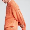 Einfarbiger Strickpullover Einfarbiger Strickpullover