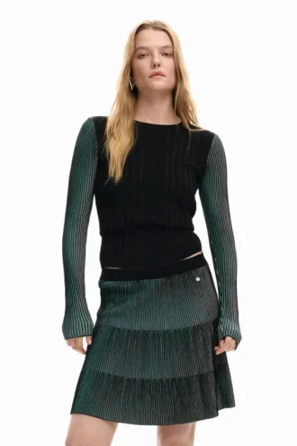 Feiner Plissee-Pullover