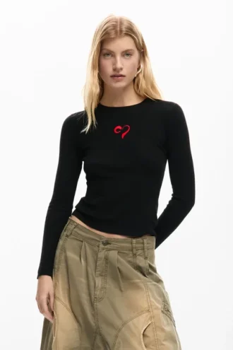 Feiner Pullover mit Herzmotiv