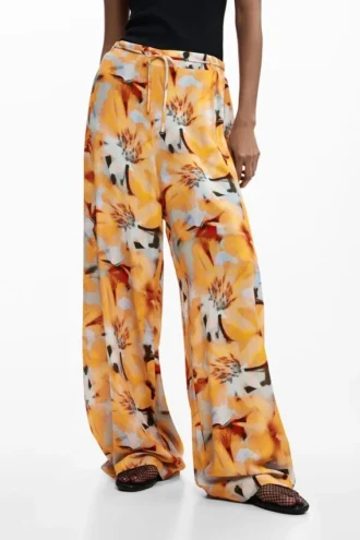 Fließende Hose mit Blumenmuster
