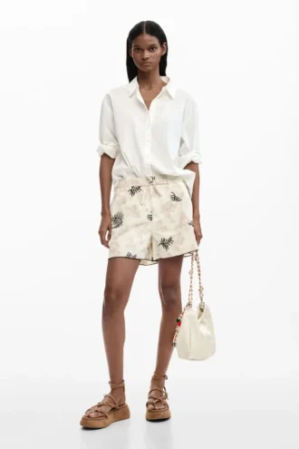 Fließende Shorts