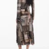 Fließendes Kleid mit Animal-Print Fließendes Kleid mit Animal-Print