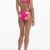 Fuchsiafarbenes Bikini-Oberteil mit Muschelprint