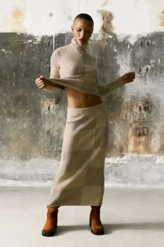 Gekarierter Rollkragen-Pullover Gekarierter Rollkragen-Pullover