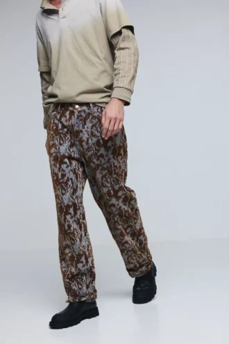 Gerade geschnittene Hose mit Struktur