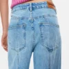 Gerade Jeans mit Inverted-Effekt Gerade Jeans mit Inverted-Effekt