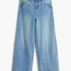 Gerade Jeans mit Inverted-Effekt Gerade Jeans mit Inverted-Effekt