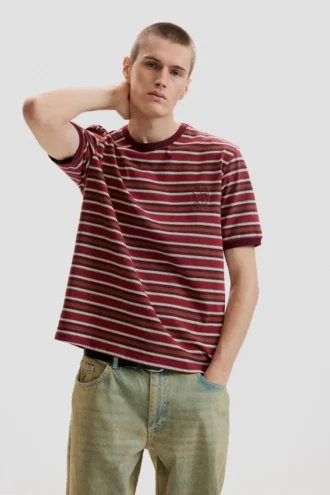 Gestreiftes Strick-T-Shirt