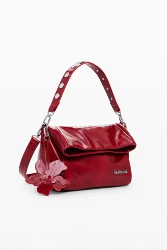 Mittlere glänzende Tasche mit Klappe